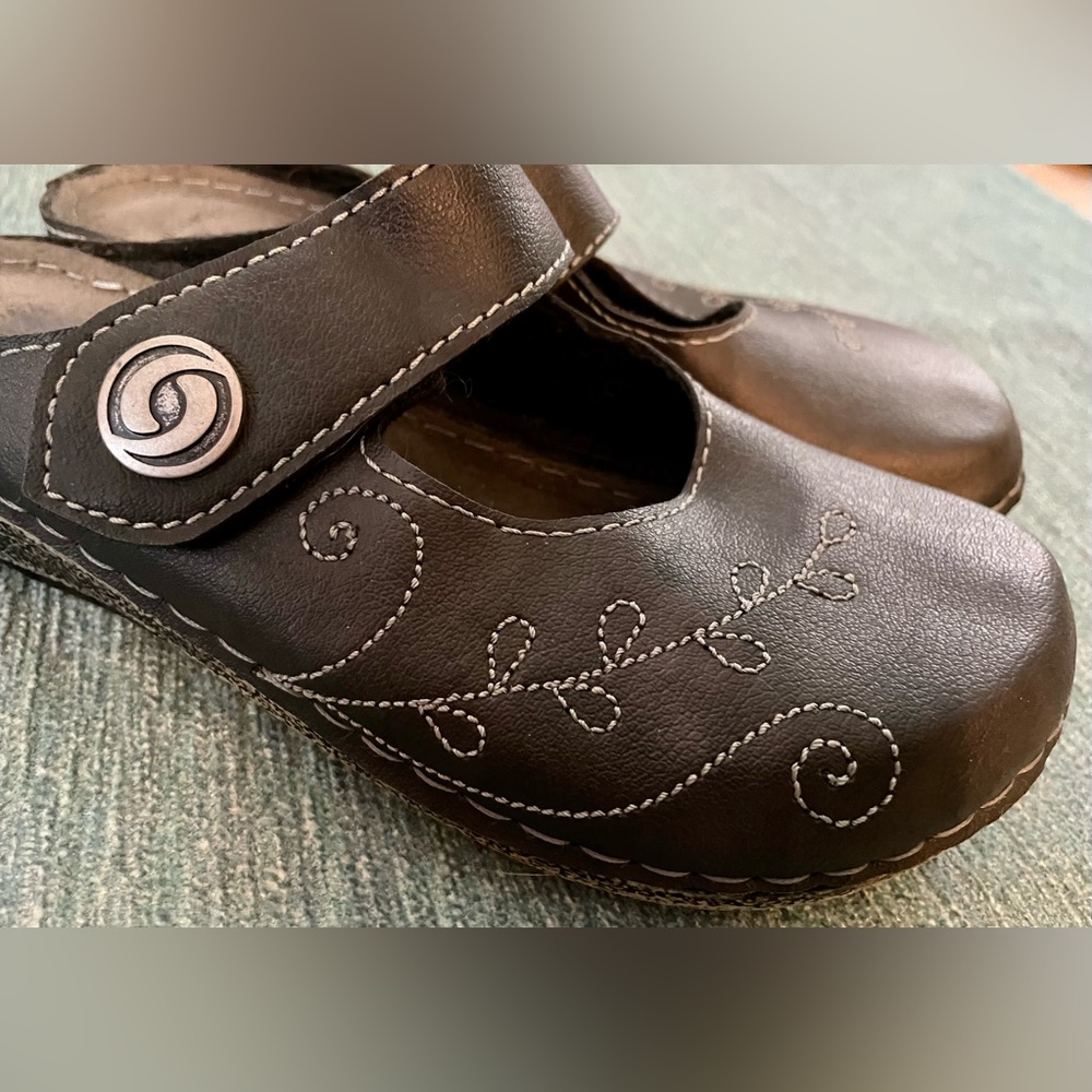 Flexus Spring Step Black Leather Slip on Mary Jane Mules size 36 Velcro Straps